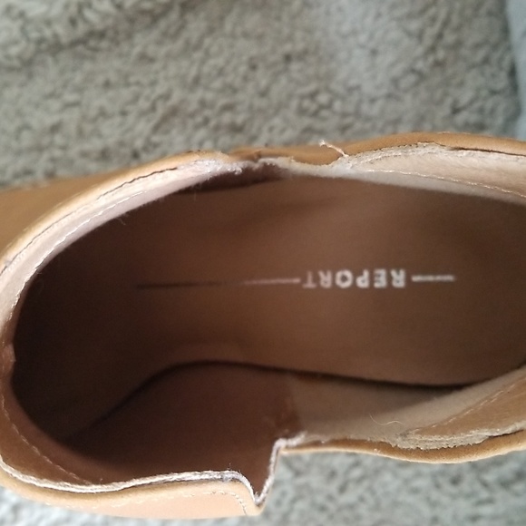 Cut-out wedge ankle boot. - Picture 6 of 6